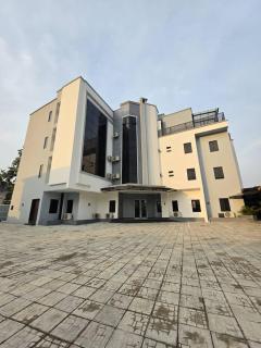 Ivotel Luxury Hotel - 0