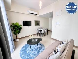 Luxury 1-Bedroom Stay at Saint Honore - 2