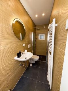 Ruhr Business Apartments Essen Apartment mit 5 Einzelbetten Privat Parkplatz -  - 1