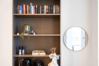 Boutique 1B2B HighRise Condo in CBD - 6