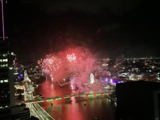 Modem Two Bedroom Apartment In Brisbane Inner CBD - 0