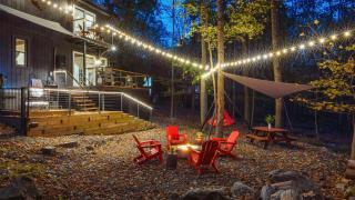 Hot Tub Lake Access Community Amenities Somerset Lodge by AvantStay - 0