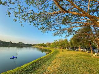 The green house near the BTS DMK - 3