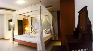 At home boutique - 1