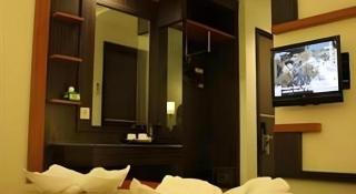 Travello Hotel Manado - 6