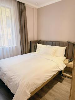 Hanting Hotel Oriental Pearl Tower in Lujiazui - 8