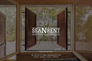 Stylish Apt w Charming Balcony in the Very Center - 9