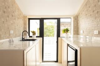 Studio for 3 Guests with Kitchen at Center Sathorn - 7