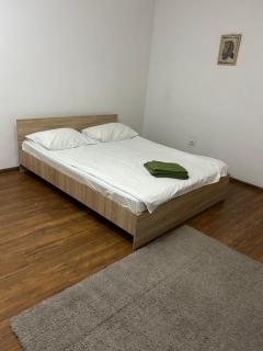 Circumvalațiunii Studio - 6