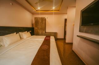 Friends Suites Inn - 8