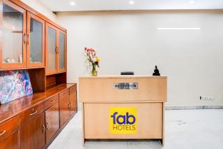 FabHotel Sarala Residency - 8