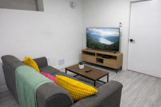 Comfort 2 BR Vancouver! - 0