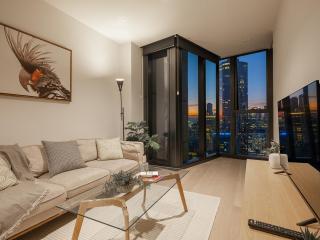 Skyline Suites - Stunning City Views, Gym & Pool - 5