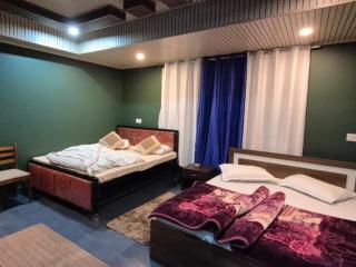 Pukal Home Cafe & Restaurant By StayApart - 9