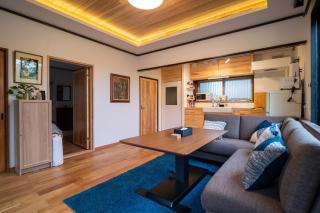 Immaculate Private Family Cottage with Hot Spring - 7