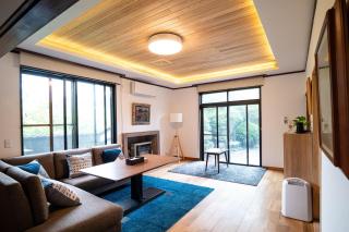 Immaculate Private Family Cottage with Hot Spring - 6