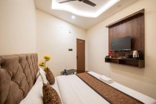 Hotel Kamal Palace - 2