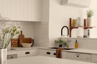 Exceptional Location with Iconic Noosa Views - 4