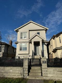 Comfort 2 BR Vancouver! - 9