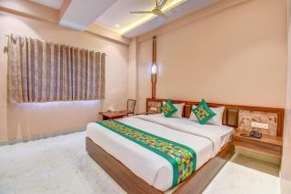 FabHotel Ayodhya - 7