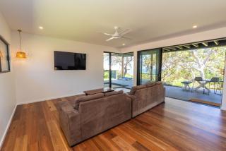 Tree House By The Sea - 0