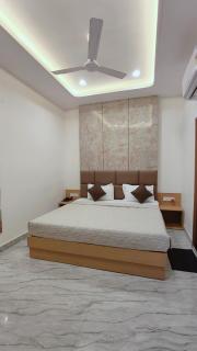 Hotel Pilgrim Near Golden Temple - 4