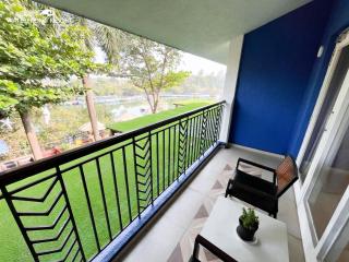 Acron Waterfront Resort - 9