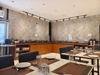 Grand Maalyasa Hotel and Suites - 8