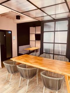 Modern Executive Loft Express with Private Parking - 4