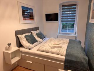 Ferienwohnung Lucy - Moderne Ferienwohnung mit kostenlosem Parkplatz, Terrasse, nahe Bad Schandau und Malerweg - 9