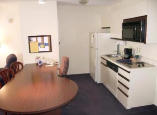 Candlewood Suites Raleigh Crabtree by IHG - 7