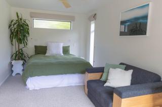 Hot Water Hideaway - 3