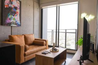 Modern & Stylish City Stay for 4 with Double Parking - 8