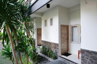 Urbanview Hotel Wayan Mansion - 3