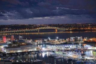 Magnificent SkyTower, Sea, Habour View in CBD - Auckland - 0