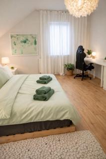 Green country house apartment - 5