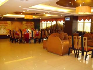 Chuanghui Business Hotel - 1