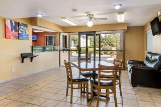 Rodeway Inn & Suites - 0