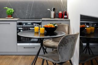 Cozy Top-Floor Apartment with City Views Vilnius - 7