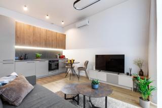 Cozy Top-Floor Apartment with City Views Vilnius - 8