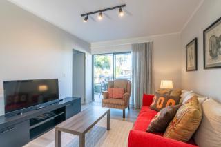 106 Seahorse - 2 Bedroom Premium Unit with Parking - 2