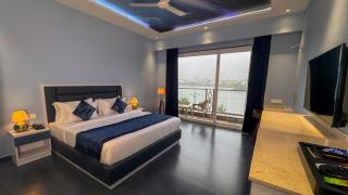 Lakeside Leisure - 1