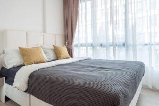 studio room near BTS - 0