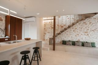 Novel Villa with Private Pool, by ZanteWize - 4