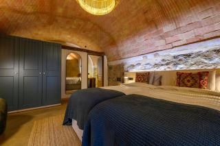 Cal Robusto Turisme Eqüestre - 1