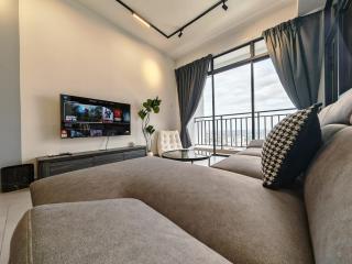 Mykey The Quartz Family Suites Netflix Near Jonker - 9