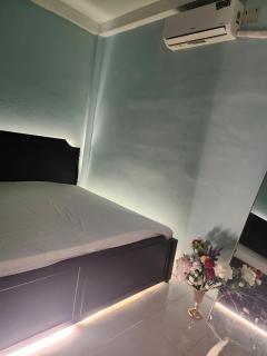 Meme HOME & TRAVEL - 0