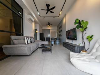 Mykey The Quartz Family Suites Netflix Near Jonker - 5