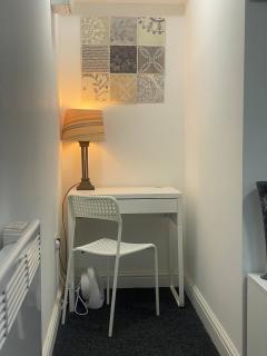 en-suite rooms available for short term - 8