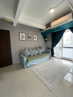Nour Homestay KLCC View - Cozy 1 - 2